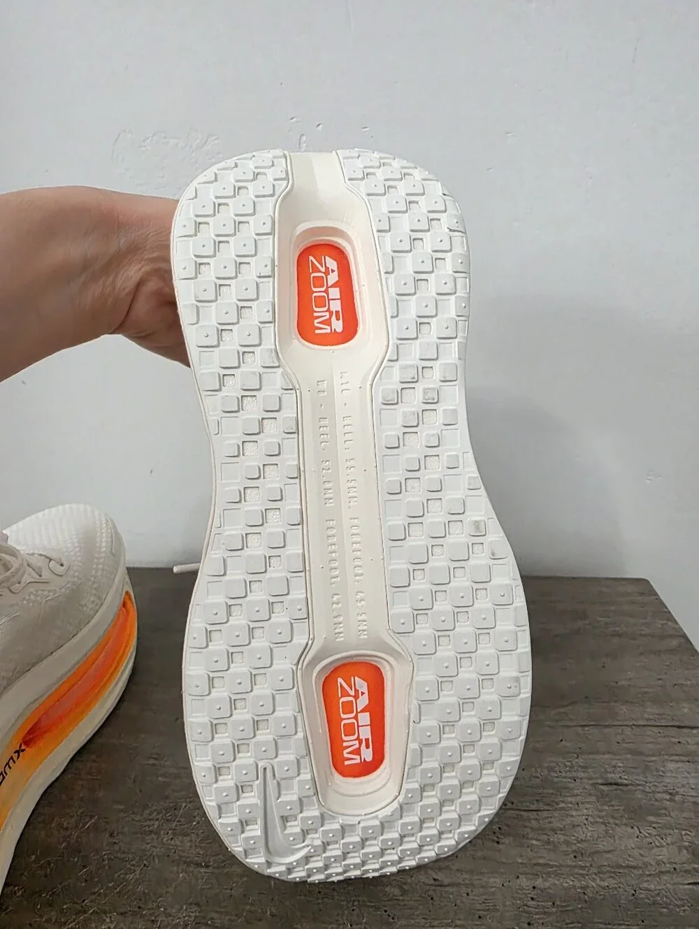 Nike Men's Vomero Premium Running Shoes in Sail/Coconut Milk/Orange Size 5
